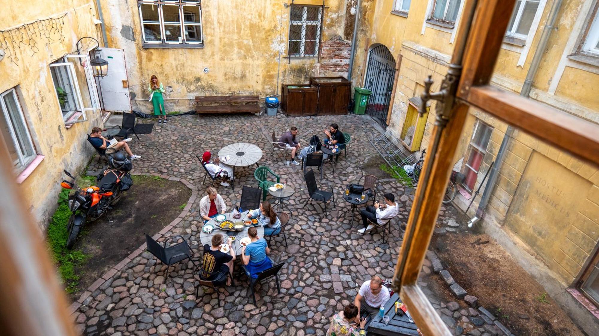The Monks Bunk Hostel & Bar 탈린 외부 사진