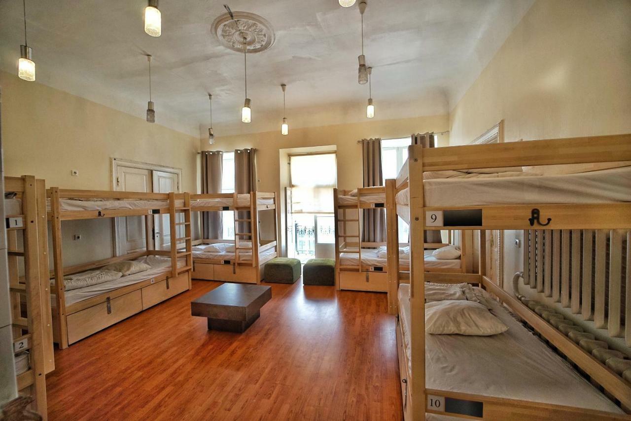 The Monks Bunk Hostel & Bar 탈린 외부 사진