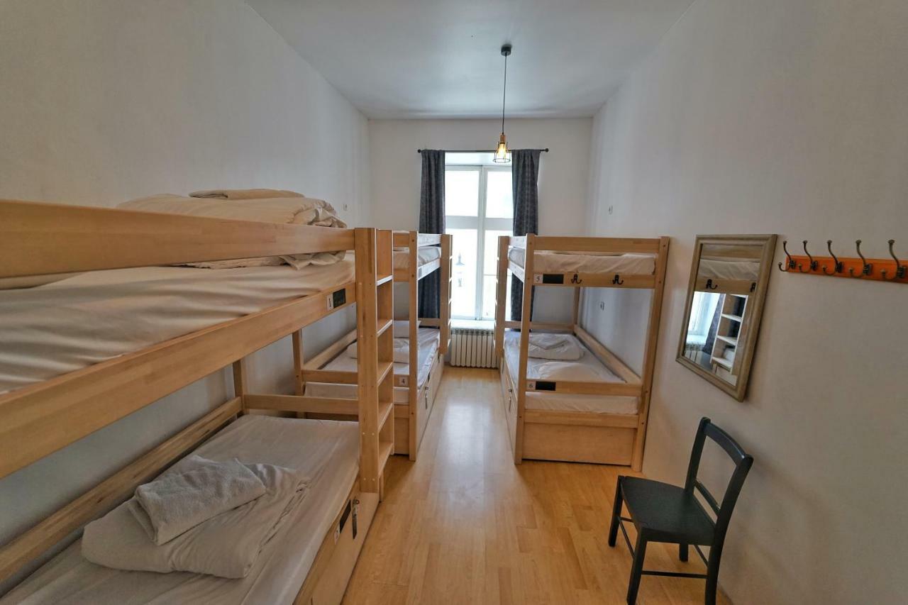 The Monks Bunk Hostel & Bar 탈린 외부 사진