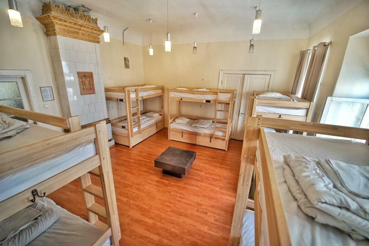 The Monks Bunk Hostel & Bar 탈린 외부 사진