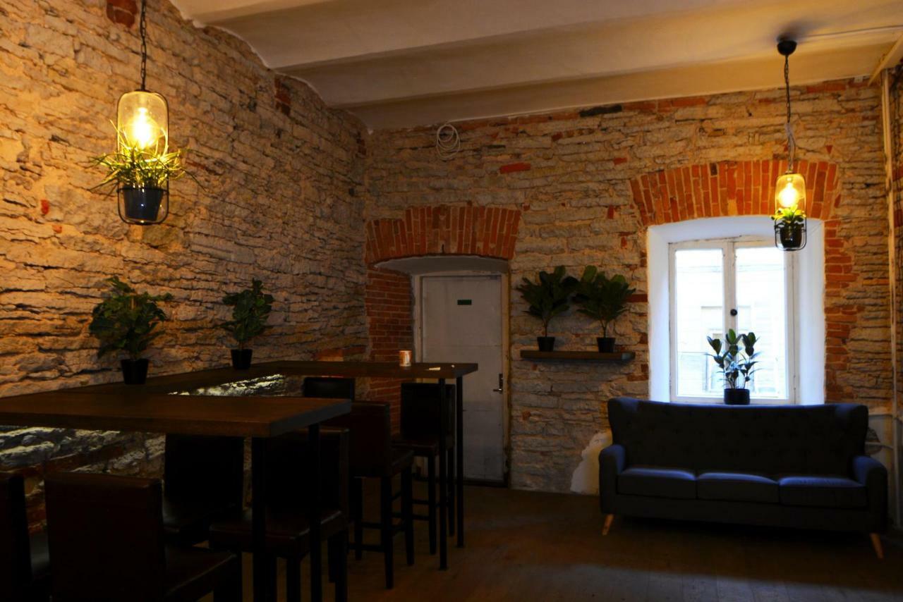 The Monks Bunk Hostel & Bar 탈린 외부 사진
